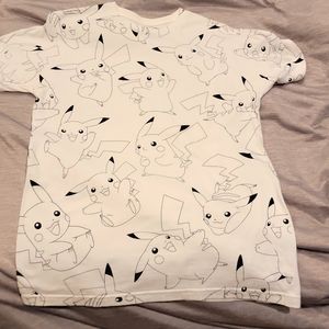 Pokemon Pikachu T Shirt Medium